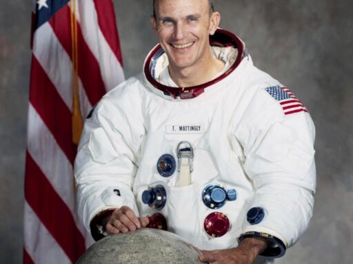 Apollo 13 hero Ken Mattingly, who helped crew return safely home, dies at age 87